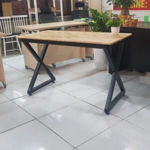 Bàn chân sắt chữ X gỗ cao su - DL0084