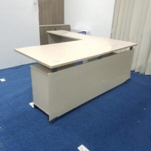 Bàn làm việc giá rẻ chữ L fami - DL0063